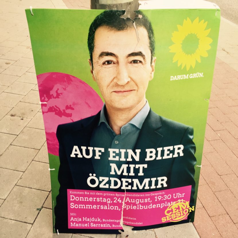 Auf ein Bier mit Özedmir Bundestagswahl 2017 Wahlkampf Die Grünen Wahlplakat