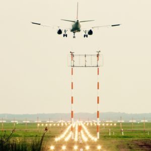 Flugzeug Flughafen Fliegen Startendes Flugzeug Start Abflug Landebahn