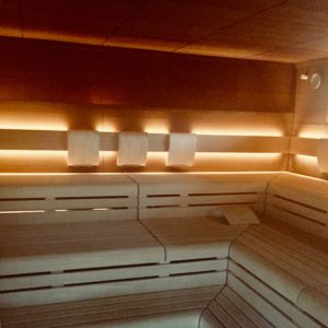 Sauna Schwitzen heiss