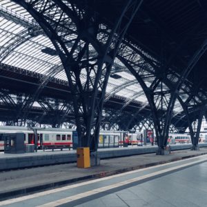 Bahn DB ICE Bahnfahrt Reisen Zug Bahnhof Leipzig