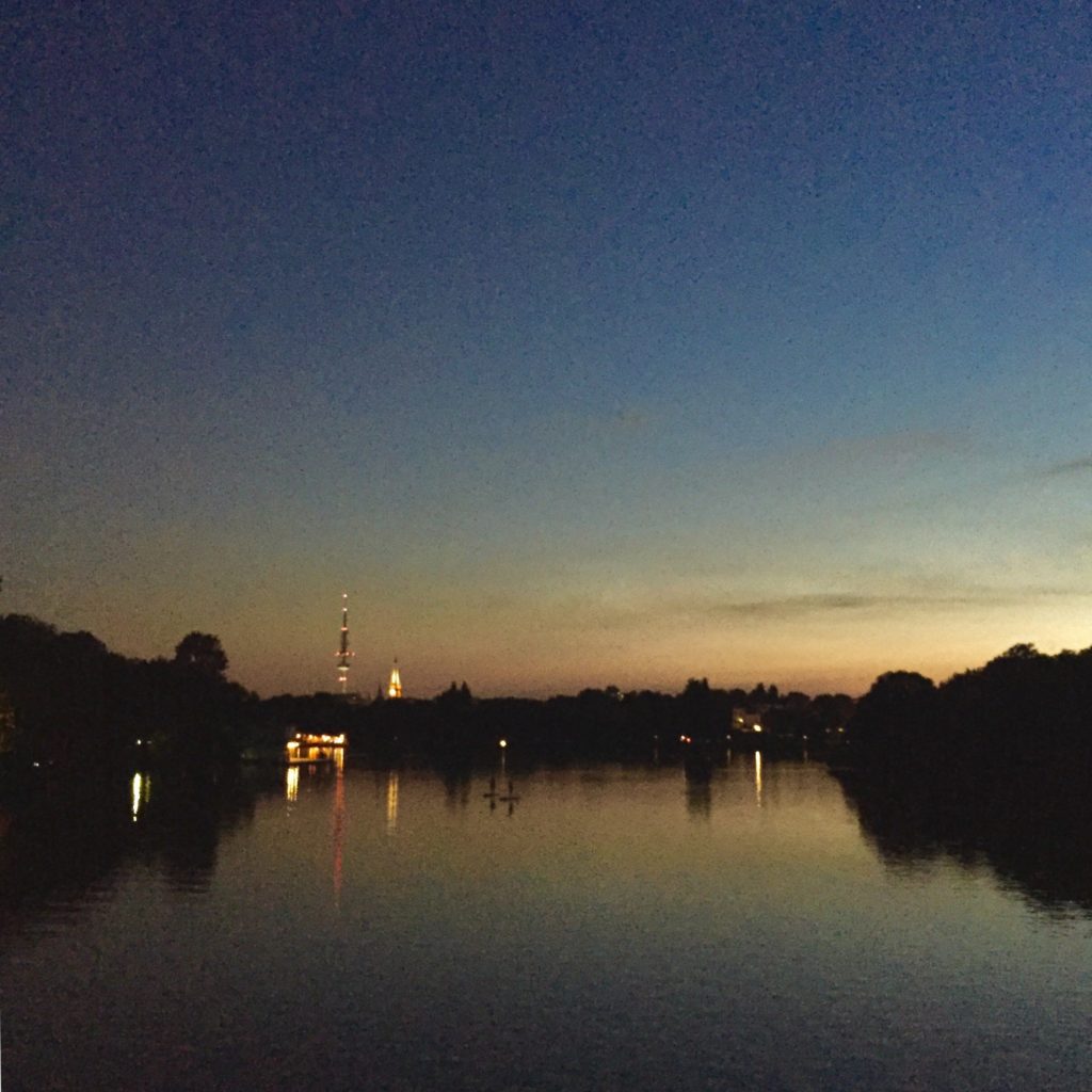 Sommernacht Sonnenuntergang Dämmerung Sommer Hamburg Alster