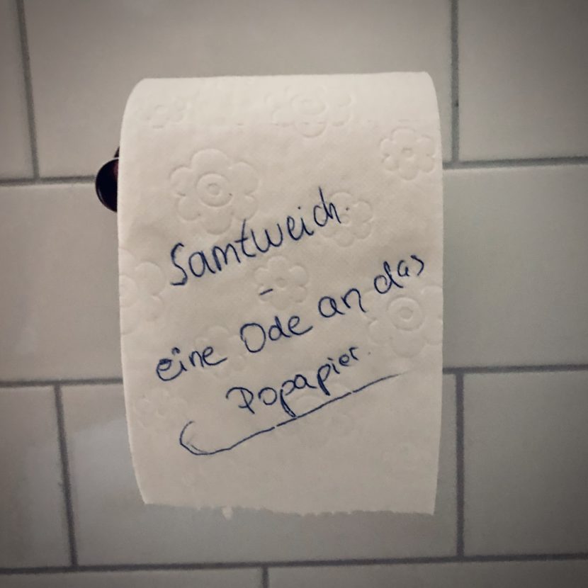 Klopapier Toilettenpapier WC Hamsterkauf Corona Popapier Ode Gesicht Poesie